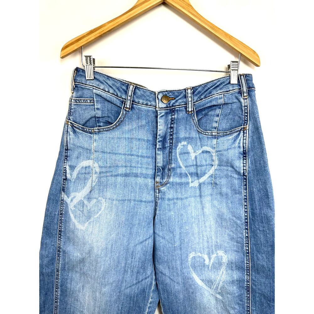 Anthropologie Pilcro Kenna Mid-Rise Heritage Barrel Jeans Icon Hearts Size 30 - Picture 11 of 16